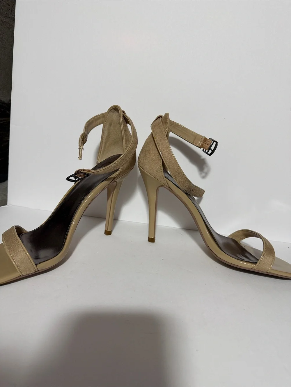 Delicious sleek ankle